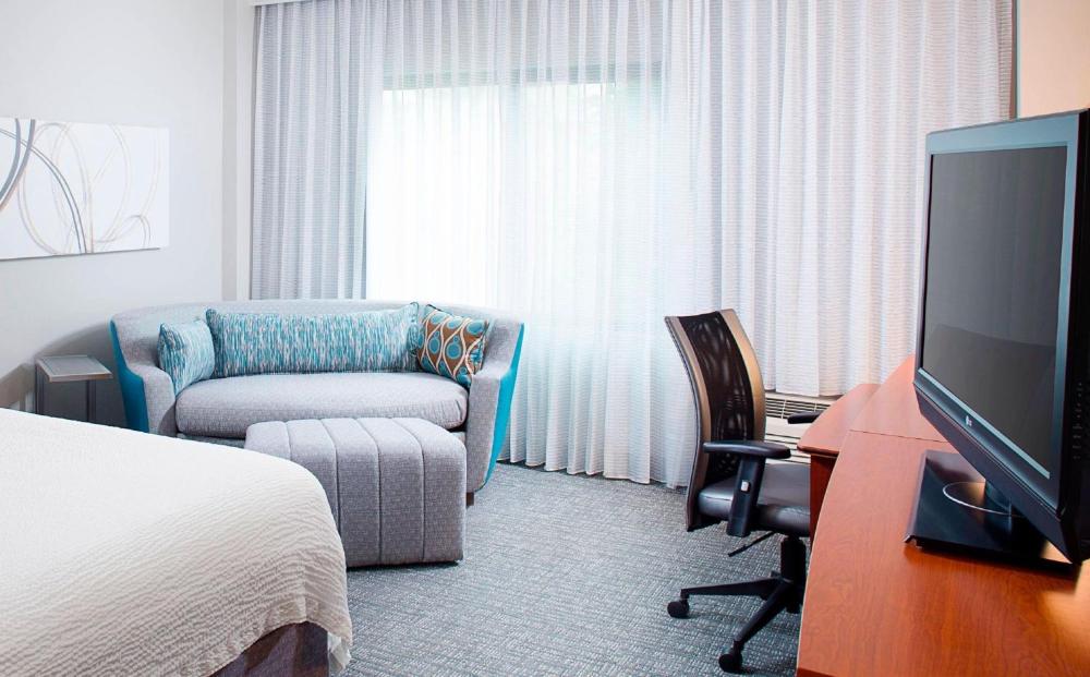 King Room with Sofa Bed interior